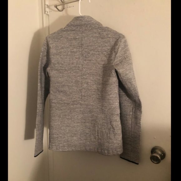 Lululemon NTS Heathered Gray Jacket Sz 6 - Picture 2 of 6